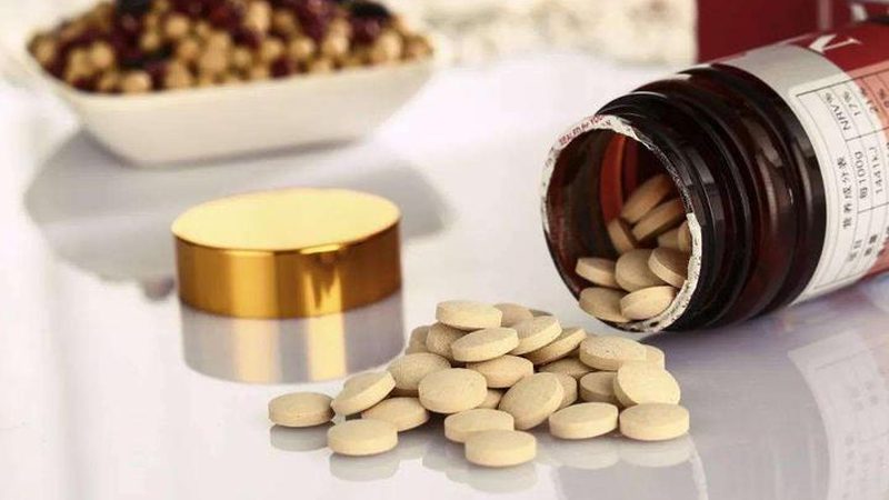 叶黄素滴眼液一盒能用多久？揭秘使用周期与保存方法